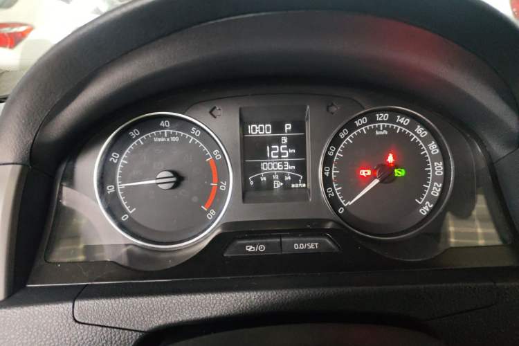 Used Skoda Rapid Spaceback 2016 Revised 1.6L Automatic Chuanxing Version Instrument Cluster