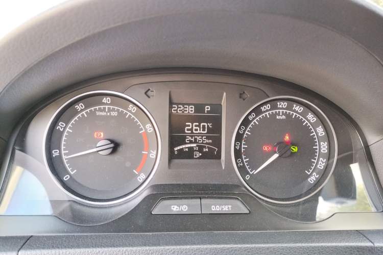 Used Skoda Rapid Spaceback 2016 Revised 1.6L Automatic Chuanxing Version Instrument Cluster