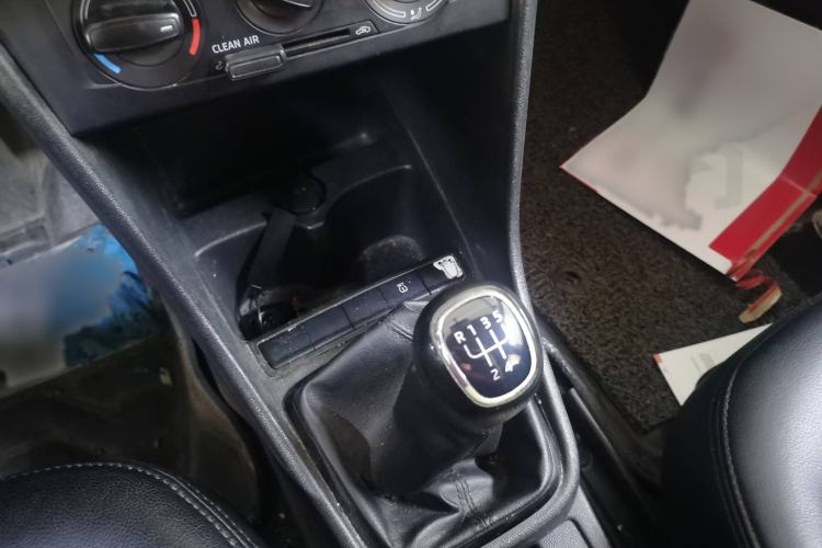 Used Skoda Rapid Spaceback 2016 Revised Version 1.4L Manual Front-Drive Edition Interior 3