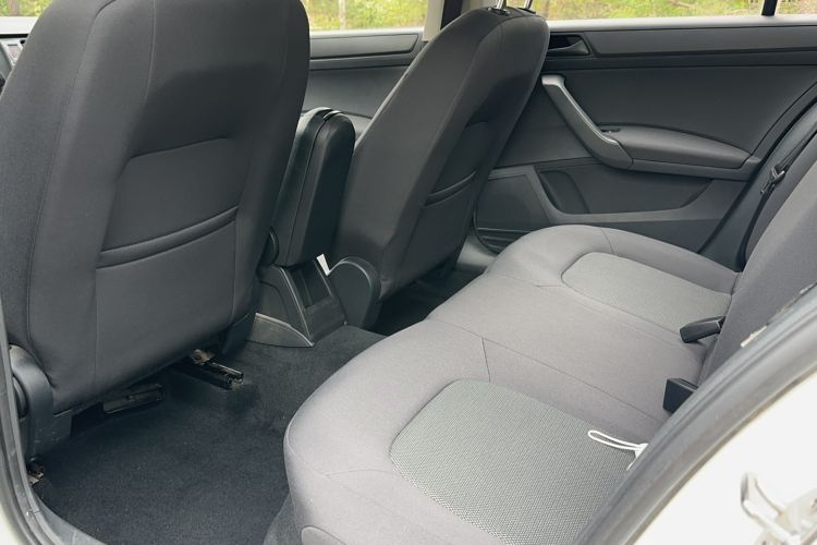 Used Skoda Rapid Spaceback 2016 Revised Version 1.4L Manual Front-Drive Edition Interior 6