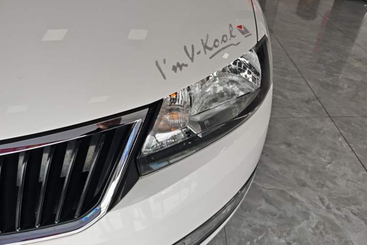 Used Skoda Rapid Spaceback 2016 Revised 1.6L Automatic Chuanxing Version Left Front Headlight