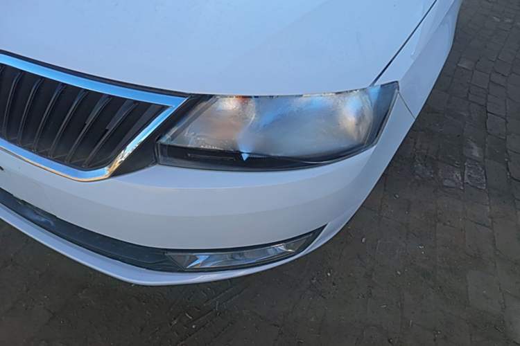 Used Skoda Rapid Spaceback 2016 Revised 1.6L Automatic Chuanxing Version Left Front Headlight