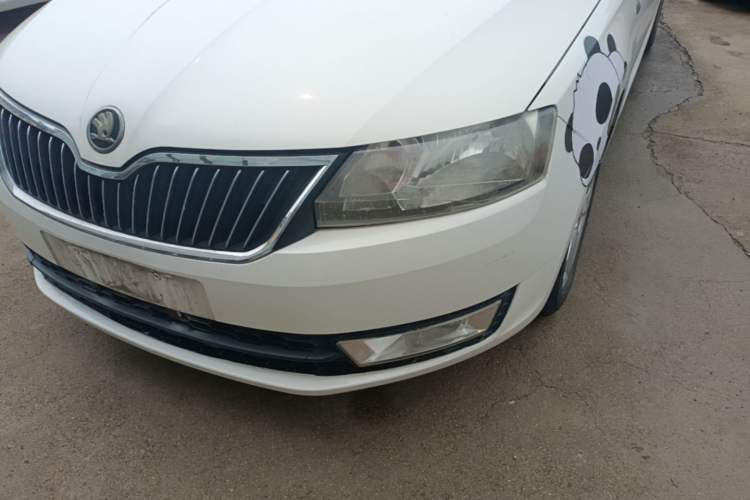 Used Skoda Rapid Spaceback 2016 Revised 1.6L Automatic Chuanxing Version Left Front Headlight