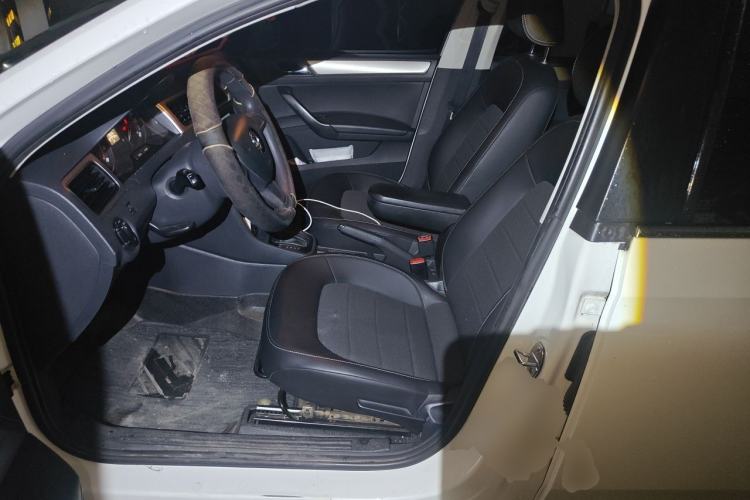 Used Skoda Rapid Spaceback 2016 Revised 1.6L Automatic Chuanxing Version Left Front Seat