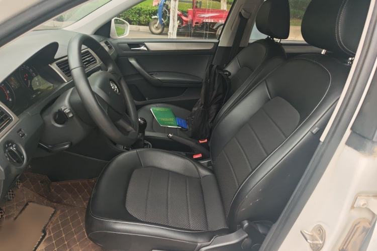 Used Skoda Rapid Spaceback 2016 Revised 1.6L Manual Chuanxing Edition Left Front Seat