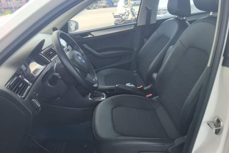 Used Skoda Rapid Spaceback 2016 Revised 1.6L Automatic Chuanxing Version Left Front Seat