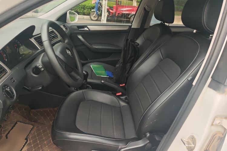 Used Skoda Rapid Spaceback 2016 Revised 1.6L Manual Chuanxing Edition Left Front Seat