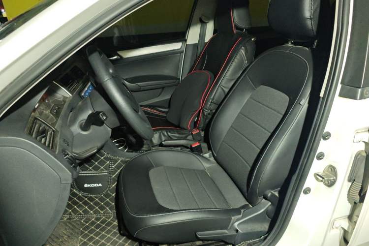 Used Skoda Rapid Spaceback 2016 1.6L Automatic Chuanxing Edition Left Front Seat