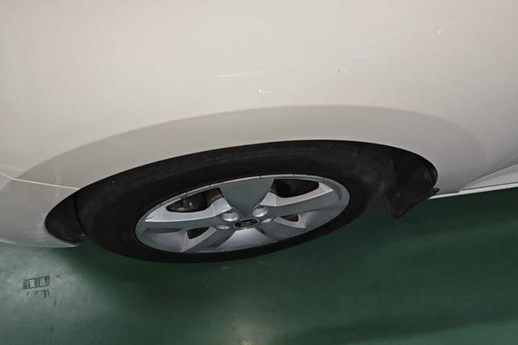 Used Skoda Rapid Spaceback 2016 Revised 1.6L Automatic Chuanxing Version Left Front Wheel Hub