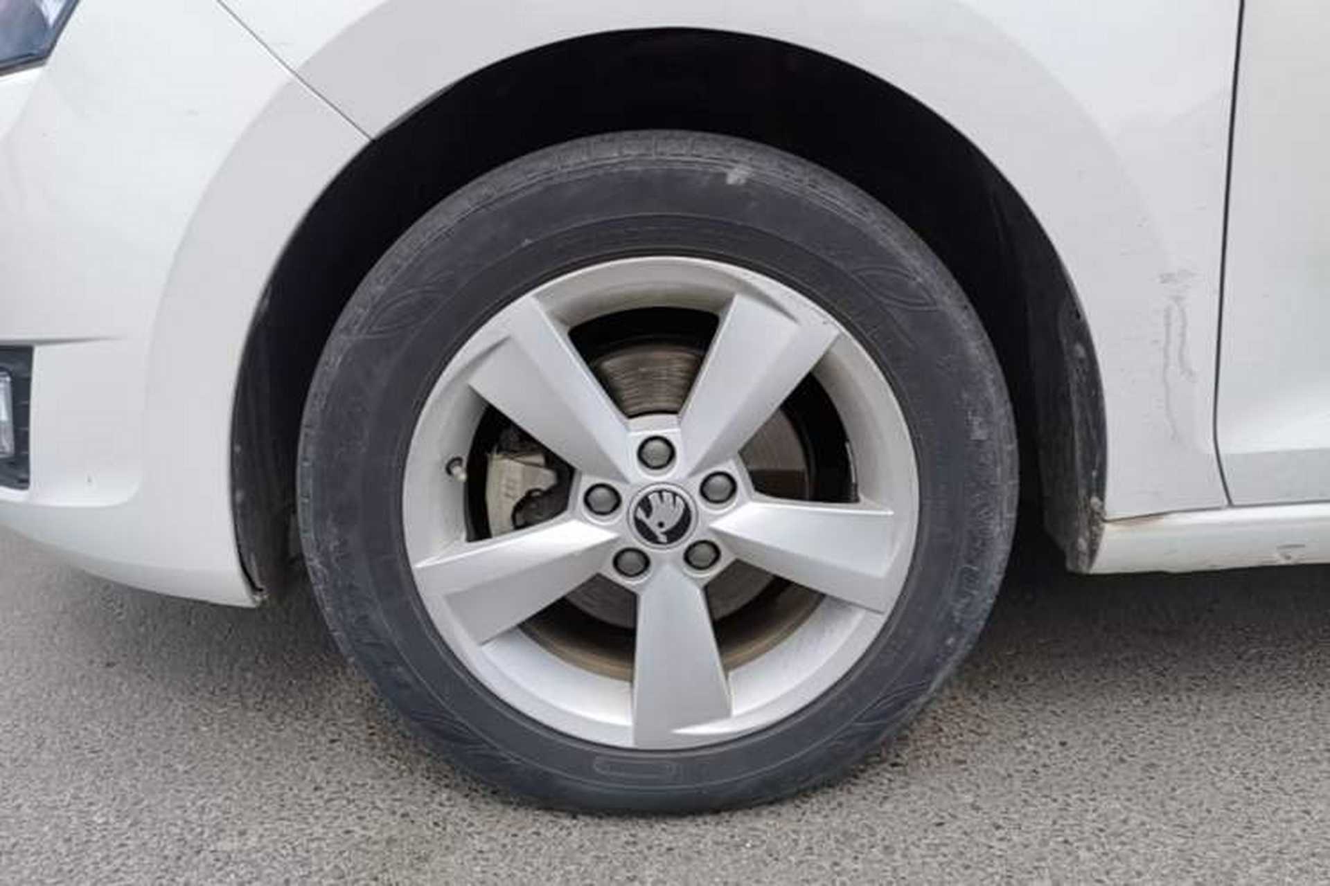Used Skoda Rapid Spaceback 2016 Revised 1.6L Automatic Chuanxing Version Left Front Wheel Hub