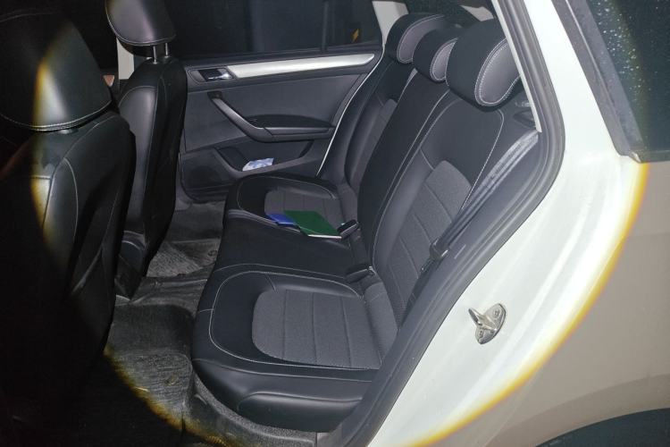 Used Skoda Rapid Spaceback 2016 Revised 1.6L Automatic Chuanxing Version Left Rear Seat