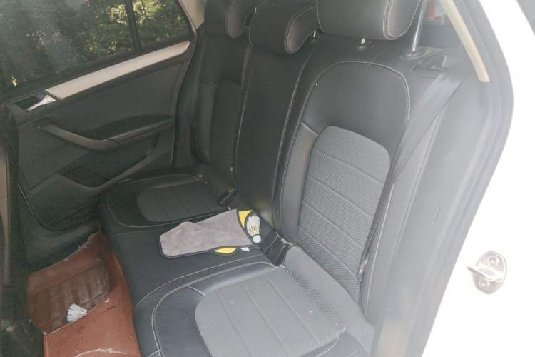 Used Skoda Rapid Spaceback 2016 1.6L Automatic Chuanxing Edition Left Rear Seat