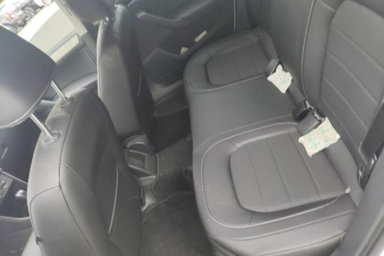 Used Skoda Rapid Spaceback 2016 Revised 1.6L Automatic Chuanxing Version Left Rear Seat