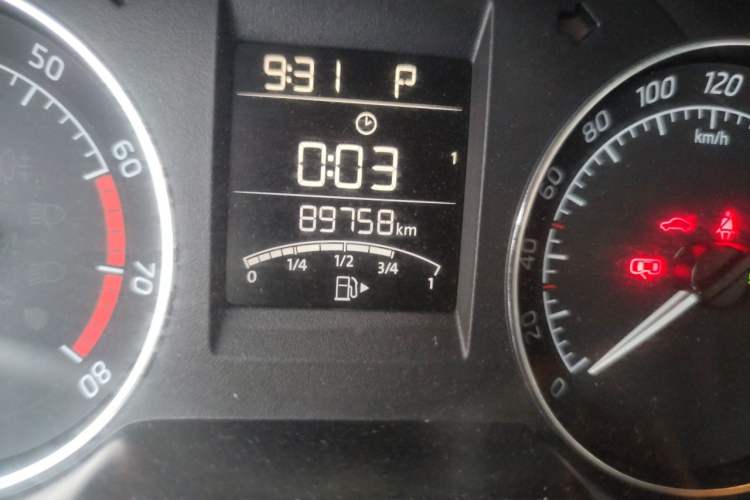 Used Skoda Rapid Spaceback 2016 Revised 1.6L Automatic Chuanxing Version Odometer Close Up