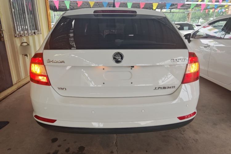 Used Skoda Rapid Spaceback 2016 Revised Version 1.6L Automatic Front-Drive Edition Rear