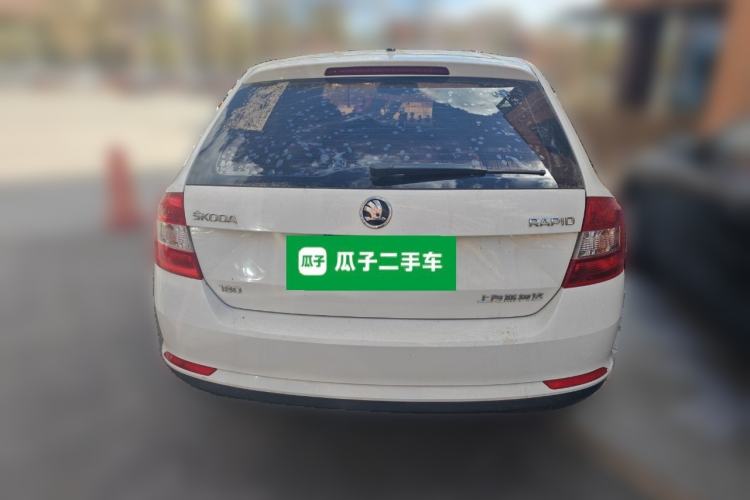 Used Skoda Rapid Spaceback 2016 Revised Version 1.6L Automatic Front-Drive Edition Rear