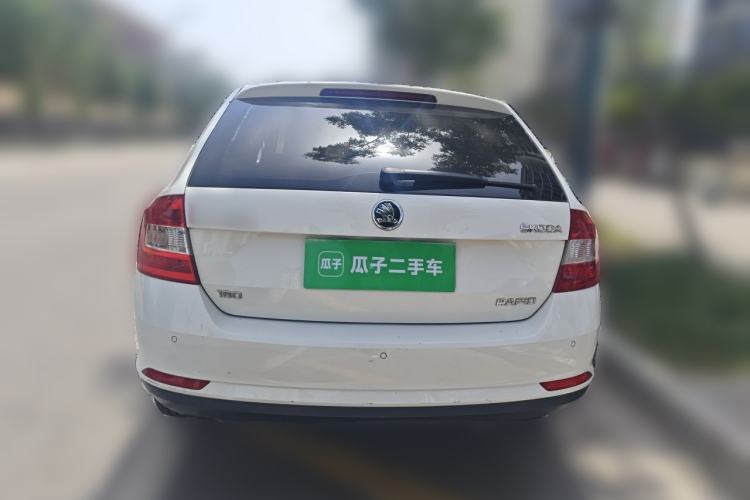 Used Skoda Rapid Spaceback 2016 Revised 1.6L Automatic Chuanxing Version Rear