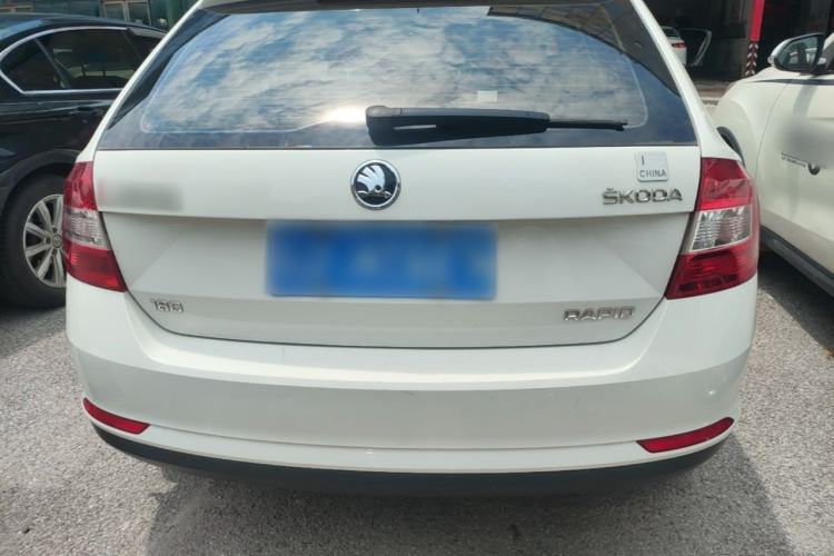 Used Skoda Rapid Spaceback 2016 Revised Version 1.6L Automatic Front-Drive Edition Rear