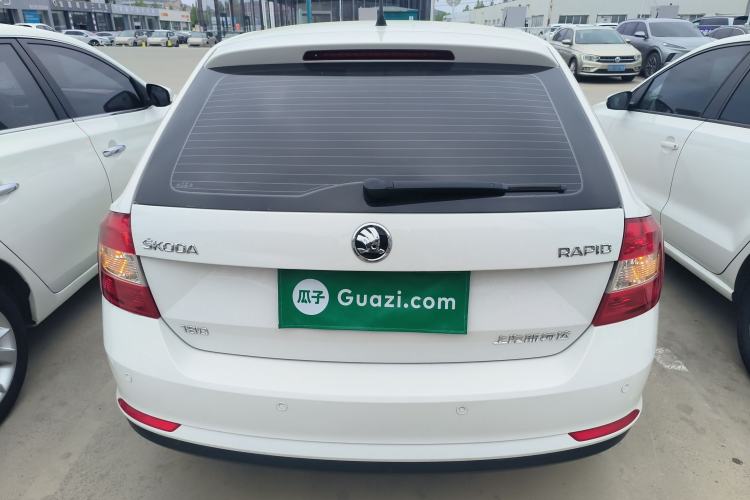 Used Skoda Rapid Spaceback 2016 Revised Version 1.6L Automatic Front-Drive Edition Rear