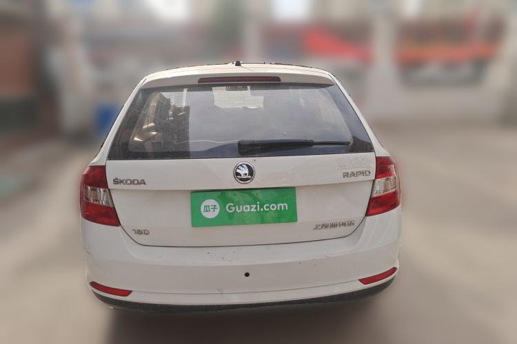 Used Skoda Rapid Spaceback 2016 Revised Version 1.6L Automatic Front-Drive Edition Rear