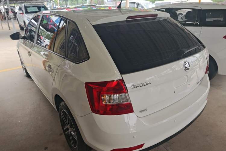 Used Skoda Rapid Spaceback 2016 Revised Version 1.6L Automatic Front-Drive Edition Rear Left 45 Deg