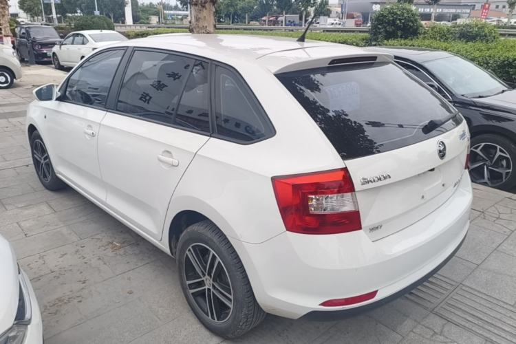 Used Skoda Rapid Spaceback 2016 Revised Version 1.6L Manual Front-Drive Edition Rear Left 45 Deg