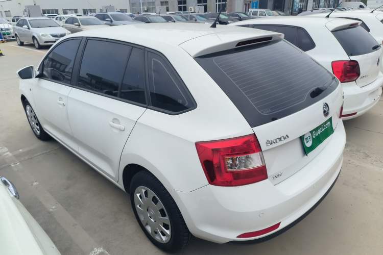 Used Skoda Rapid Spaceback 2016 Revised Version 1.6L Automatic Front-Drive Edition Rear Left 45 Deg