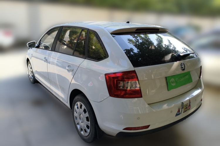Used Skoda Rapid Spaceback 2016 Revised Version 1.4L Manual Front-Drive Edition Rear Left 45 Deg