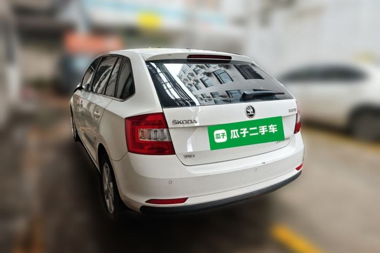Used Skoda Rapid Spaceback 2016 Revised 1.6L Automatic Chuanxing Version Rear Left 45 Deg