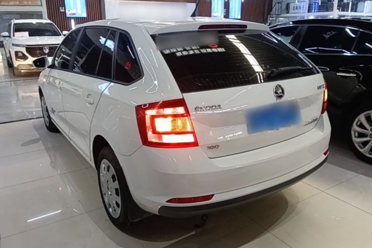 Used Skoda Rapid Spaceback 2016 Revised Version 1.6L Automatic Front-Drive Edition Rear Left 45 Deg