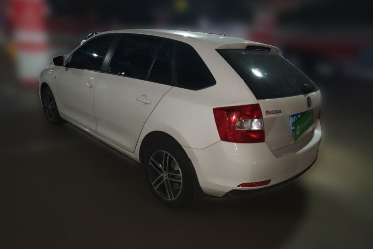 Used Skoda Rapid Spaceback 2016 Revised Version 1.6L Automatic Front-Drive Edition Rear Left 45 Deg