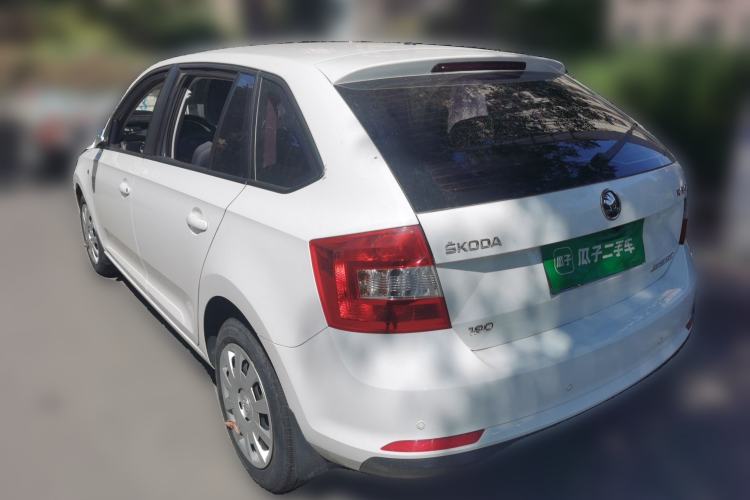 Used Skoda Rapid Spaceback 2016 1.6L Automatic Chuanxing Edition Rear Left 45 Deg
