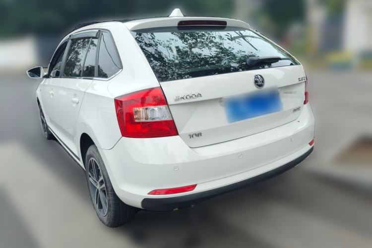 Used Skoda Rapid Spaceback 2016 Revised Version 1.6L Manual Front-Drive Edition Rear Left 45 Deg