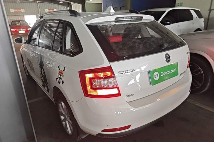 Used Skoda Rapid Spaceback 2016 Revised Version 1.6L Manual Front-Drive Edition Rear Left 45 Deg