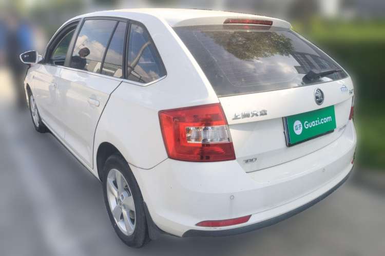 Used Skoda Rapid Spaceback 2016 Revised 1.6L Automatic Chuanxing Version Rear Left 45 Deg