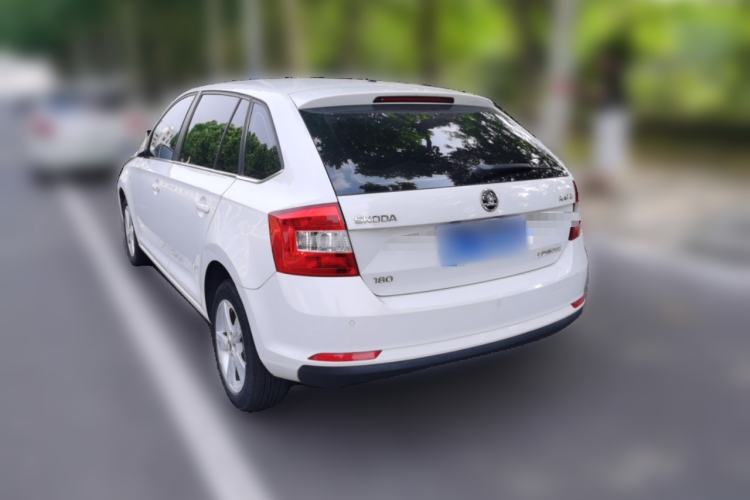 Used Skoda Rapid Spaceback 2016 Revised 1.6L Automatic Chuanxing Version Rear Left 45 Deg