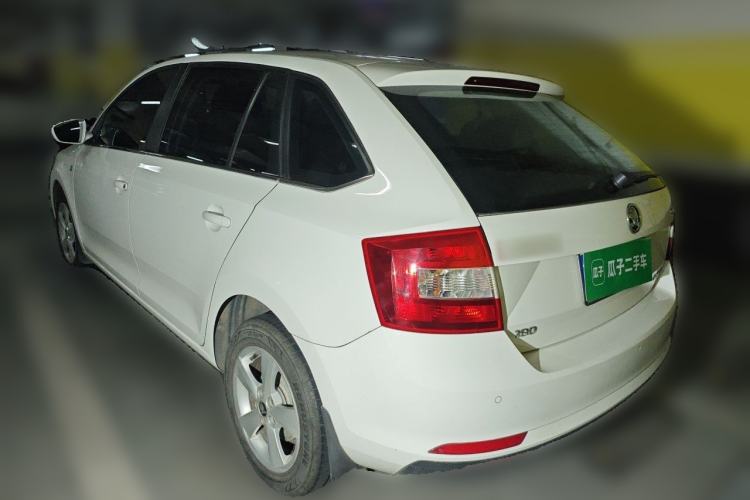 Used Skoda Rapid Spaceback 2016 1.6L Automatic Chuanxing Edition Rear Left 45 Deg