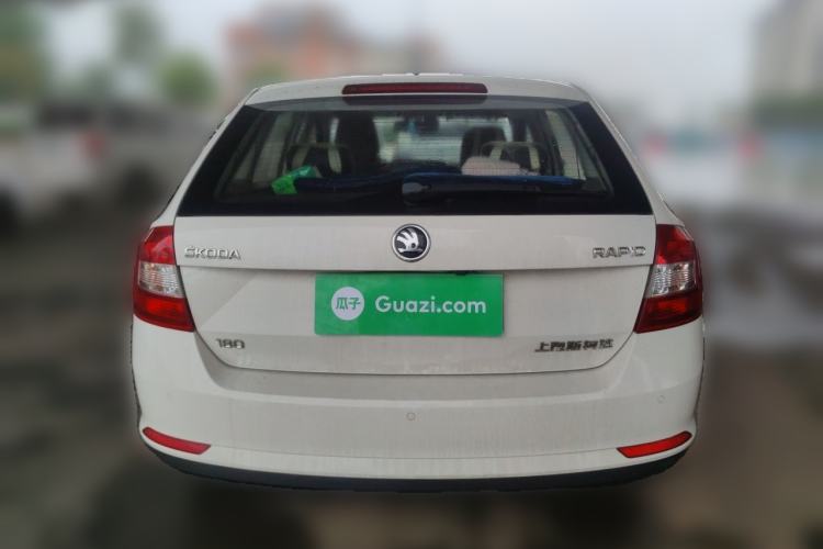 Used Skoda Rapid Spaceback 2016 Revised 1.6L Automatic Chuanxing Version Rear
