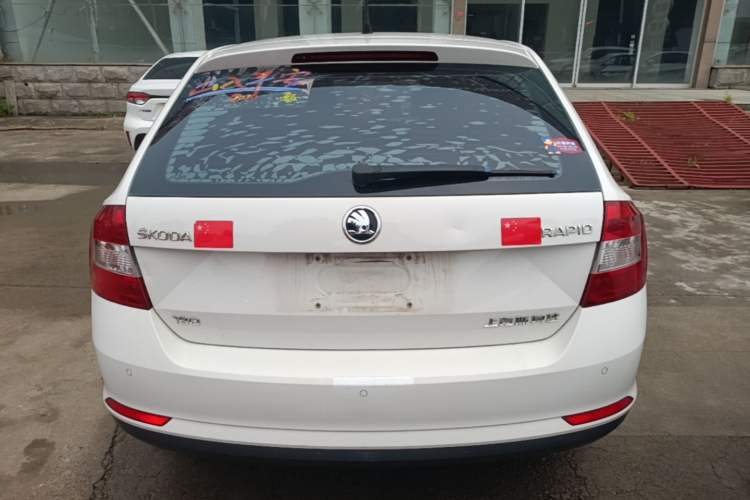 Used Skoda Rapid Spaceback 2016 Revised 1.6L Automatic Chuanxing Version Rear