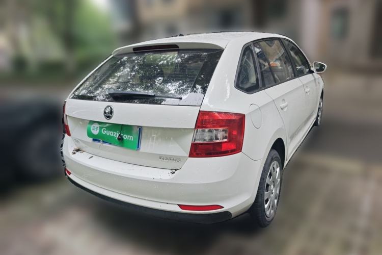 Used Skoda Rapid Spaceback 2016 Revised Version 1.6L Manual Front-Drive Edition Rear Right 45 Deg
