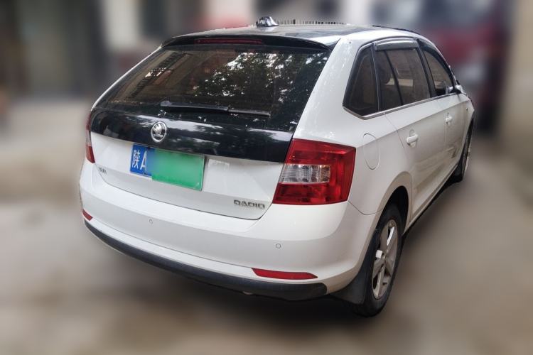 Used Skoda Rapid Spaceback 2016 Revised 1.6L Automatic Chuanxing Version Rear Right 45 Deg