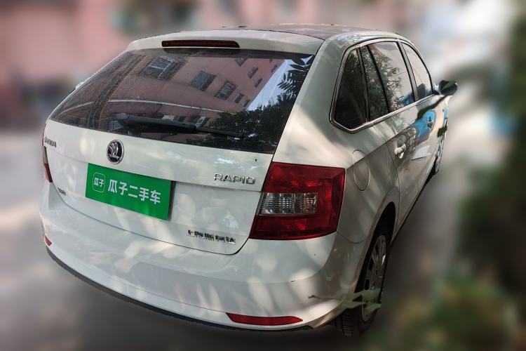 Used Skoda Rapid Spaceback 2016 Revised Version 1.6L Automatic Front-Drive Edition Rear Right 45 Deg