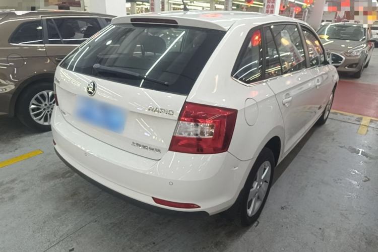 Used Skoda Rapid Spaceback 2016 Revised 1.6L Automatic Chuanxing Version Rear Right 45 Deg