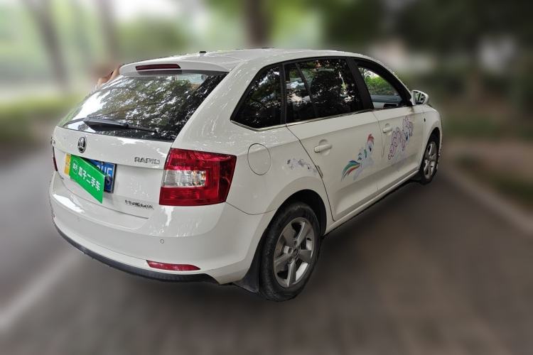 Used Skoda Rapid Spaceback 2016 Revised 1.6L Automatic Chuanxing Version Rear Right 45 Deg