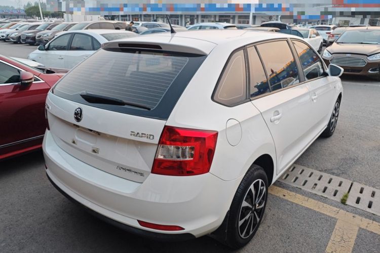 Used Skoda Rapid Spaceback 2016 Revised Version 1.4L Manual Front-Drive Edition Rear Right 45 Deg