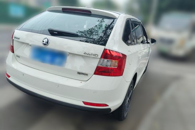 Used Skoda Rapid Spaceback 2016 Revised Version 1.6L Manual Front-Drive Edition Rear Right 45 Deg