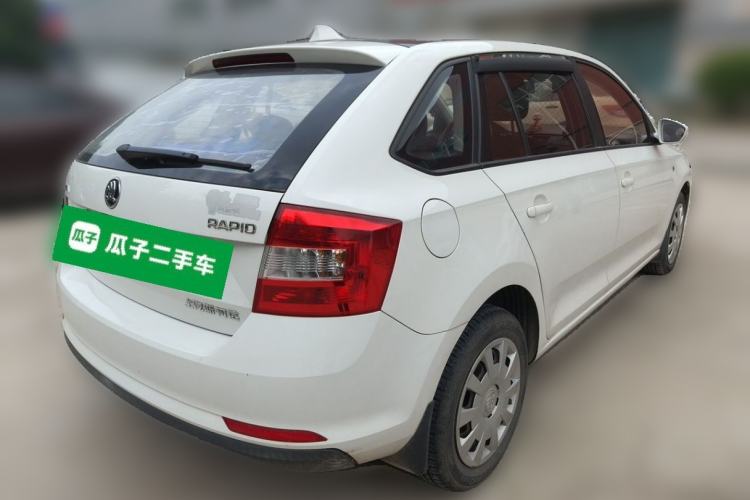 Used Skoda Rapid Spaceback 2016 Revised Version 1.6L Manual Front-Drive Edition Rear Right 45 Deg