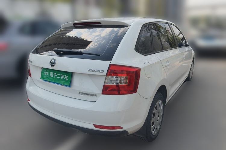 Used Skoda Rapid Spaceback 2016 Revised Version 1.4L Manual Front-Drive Edition Rear Right 45 Deg