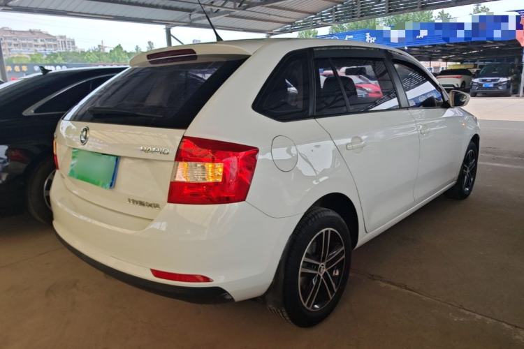 Used Skoda Rapid Spaceback 2016 Revised Version 1.6L Automatic Front-Drive Edition Rear Right 45 Deg