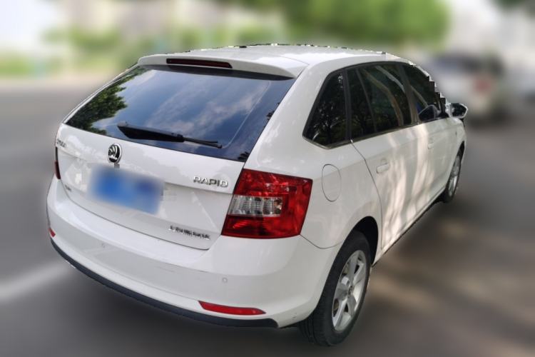 Used Skoda Rapid Spaceback 2016 Revised 1.6L Automatic Chuanxing Version Rear Right 45 Deg